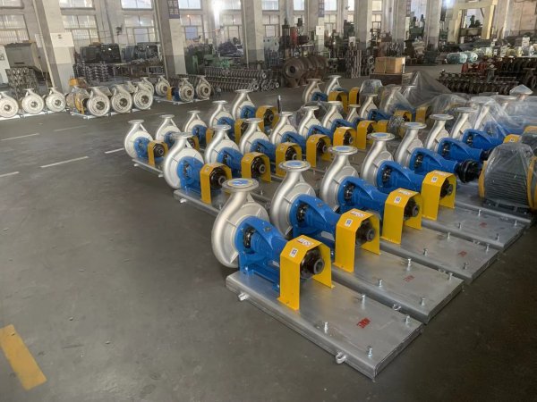 WRB不鏽鋼耐腐(fu)蝕離心泵