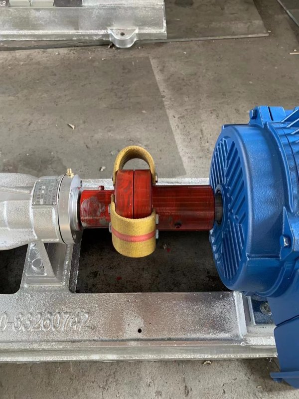 無錫一(yī)方泵業(yè) 導熱油(you)泵配件(jiàn)聯軸器(qi)